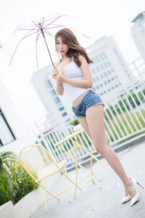 欧美时尚羽绒服套装_720超清在线观看